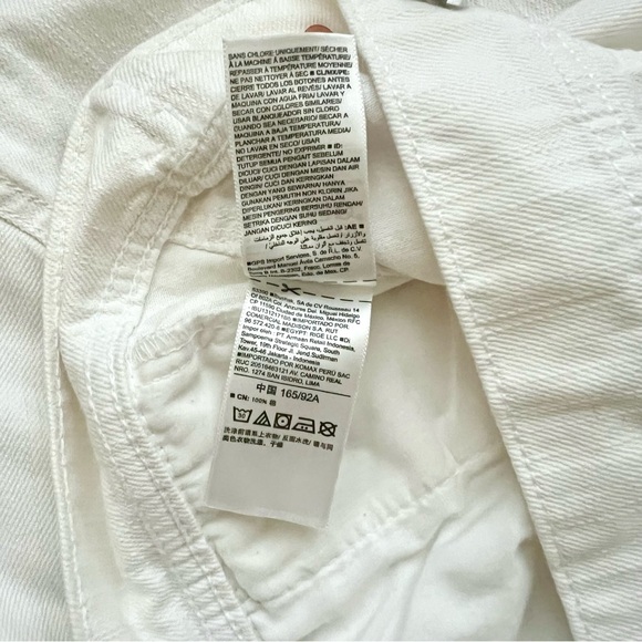 Old Navy White Distressed Button Up Denim Jean Jacket Women’s Size M - Picture 8 of 8